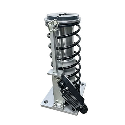 ≤1600kg キャビン用 150mm ストローク炭素鋼構造の油圧エレベーター オイル バッファー